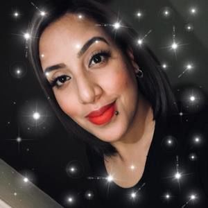 Meet your Posher, Sharis